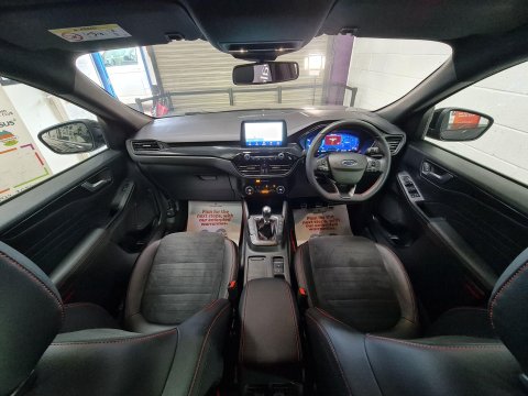 Ford Kuga 1.5T EcoBoost ST-Line Edition Euro 6 (s/s) 5dr 3