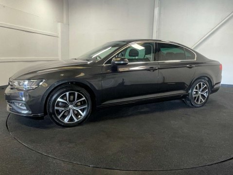Volkswagen Passat 1.6 Passat SEL TDI Semi-Auto 4dr 2
