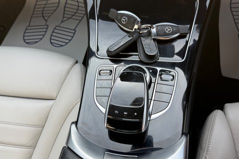 Mercedes-Benz C Class C250 D AMG LINE PREMIUM - 10 SERVICES - 2 OWNERS - LIGHT INTERIOR 49