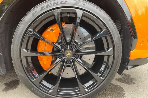 Lamborghini Urus V8 - ORANGE -AKRAPOVIC EXHAUST -PAN ROOF -B&O-MASSAGE SEATS-BLIND SPOT -ACC 10