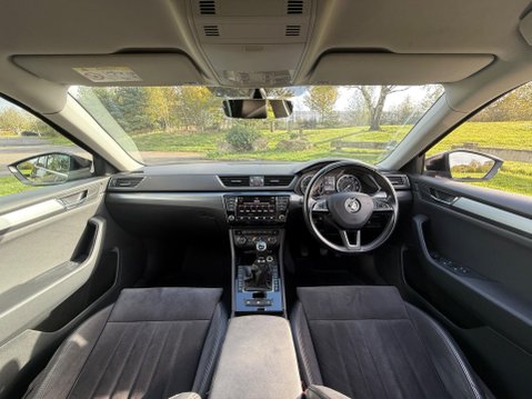 Skoda Superb 2.0 TDI SE L Executive 4WD Euro 6 (s/s) 5dr 31
