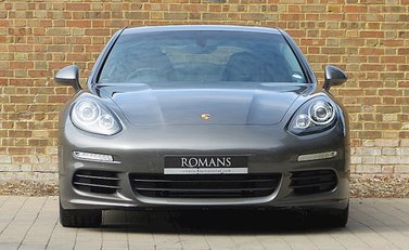 Porsche Panamera Diesel 5