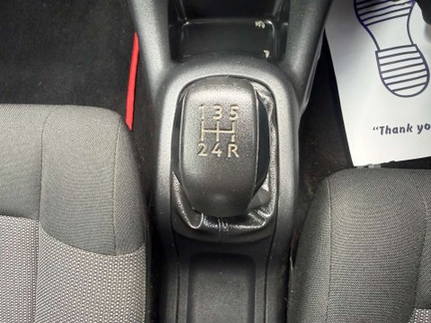 Citroen C4 Cactus 1.6 C4 Cactus Feel Blue HDi 5dr 28