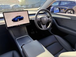 Tesla Model Y (Dual Motor) Long Range SUV 5dr Electric Auto 4WDE (384 bhp) 29