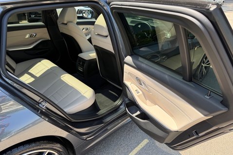 BMW 3 Series 330E M SPORT -PAN ROOF -M PRO PACK -OYSTER LEATHER -ONE OWNER -FBMWSH 35