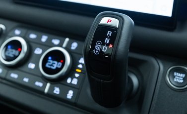 Land Rover Defender 110 V8 19