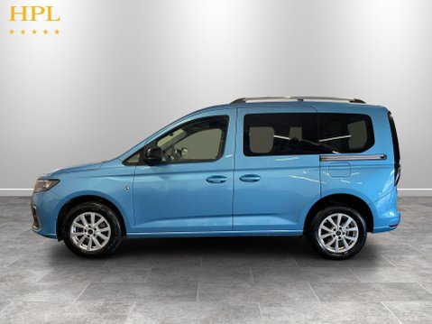 Ford Tourneo Connect 2.0 EcoBlue Titanium MPV 5dr Diesel Manual Euro 6 (s/s) (122 ps) 4