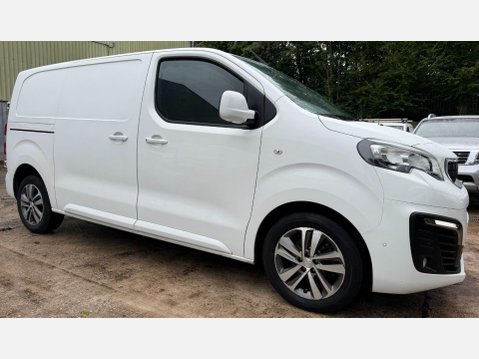 Peugeot Expert 2.0 BlueHDi 1400 Professional Plus Standard Panel Van 6dr Diesel Manual MWB 6