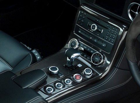 Mercedes-Benz SLS AMG 18