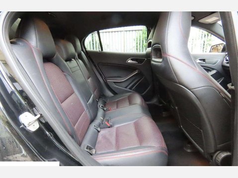 Mercedes-Benz GLA 2.1 GLA220d AMG Line (Premium) 7G-DCT 4MATIC Euro 6 (s/s) 5dr 10