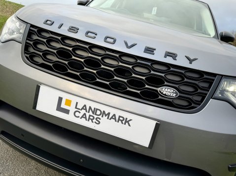Land Rover Discovery HSE Luxury 5