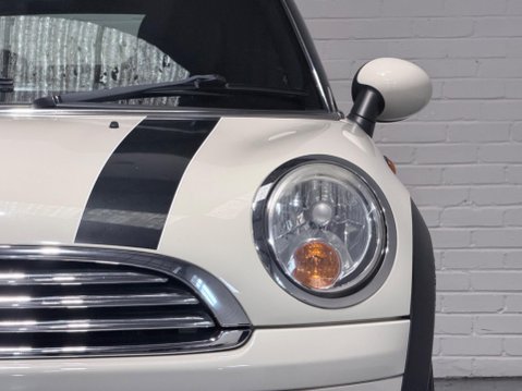 Mini Convertible 1.6 Cooper Euro 5 2dr 16