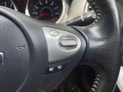 Nissan Juke 1.2 DIG-T N-Connecta Euro 6 (s/s) 5dr 26
