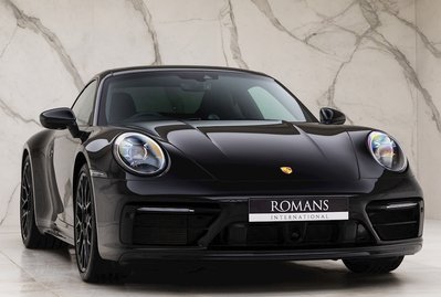 Porsche 911 Carrera S (992)