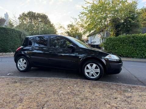 Renault Megane 1.6 VVT Oasis 5dr 26