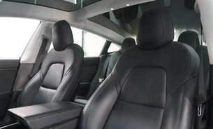 Tesla Model 3 STANDARD RANGE PLUS New Front Arms and Bushes New Rear Bushes Low Mileage 13