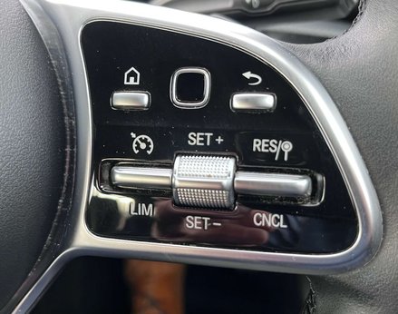 Mercedes-Benz A Class 1.3 A 200 Sport Exeutive Auto 5dr 61