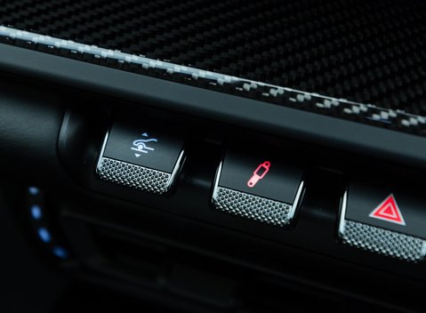 Porsche 911 GT3 TOURING (992) 22