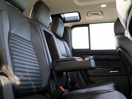 HSE trim genuine Land Rover seats for the Defender 110 Commercial (21-24 cloth models) 8