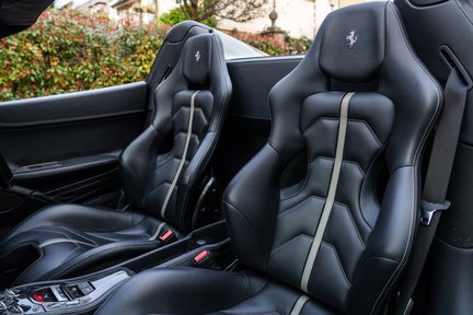 Ferrari 458 SPIDER 33