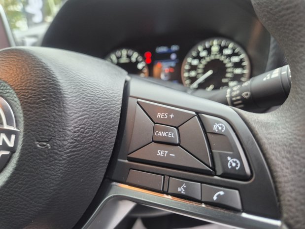 Nissan Juke DIG-T ACENTA 13