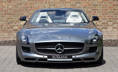 Mercedes-Benz SLS AMG GT Roadster 29