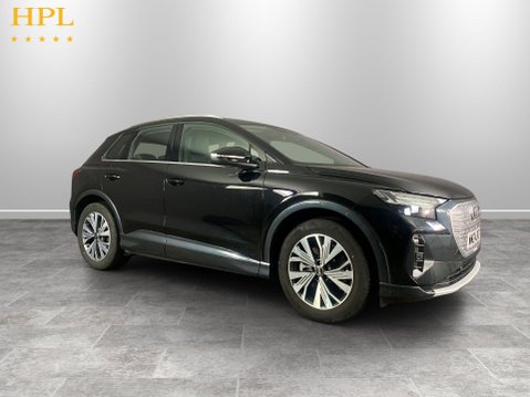 Audi Q4 45 Sport SUV 5dr Electric Auto 82kWh (286 ps) Full Leather Trim - Heated Se 1