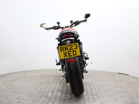 Triumph Speed Twin SPEED TWIN 12