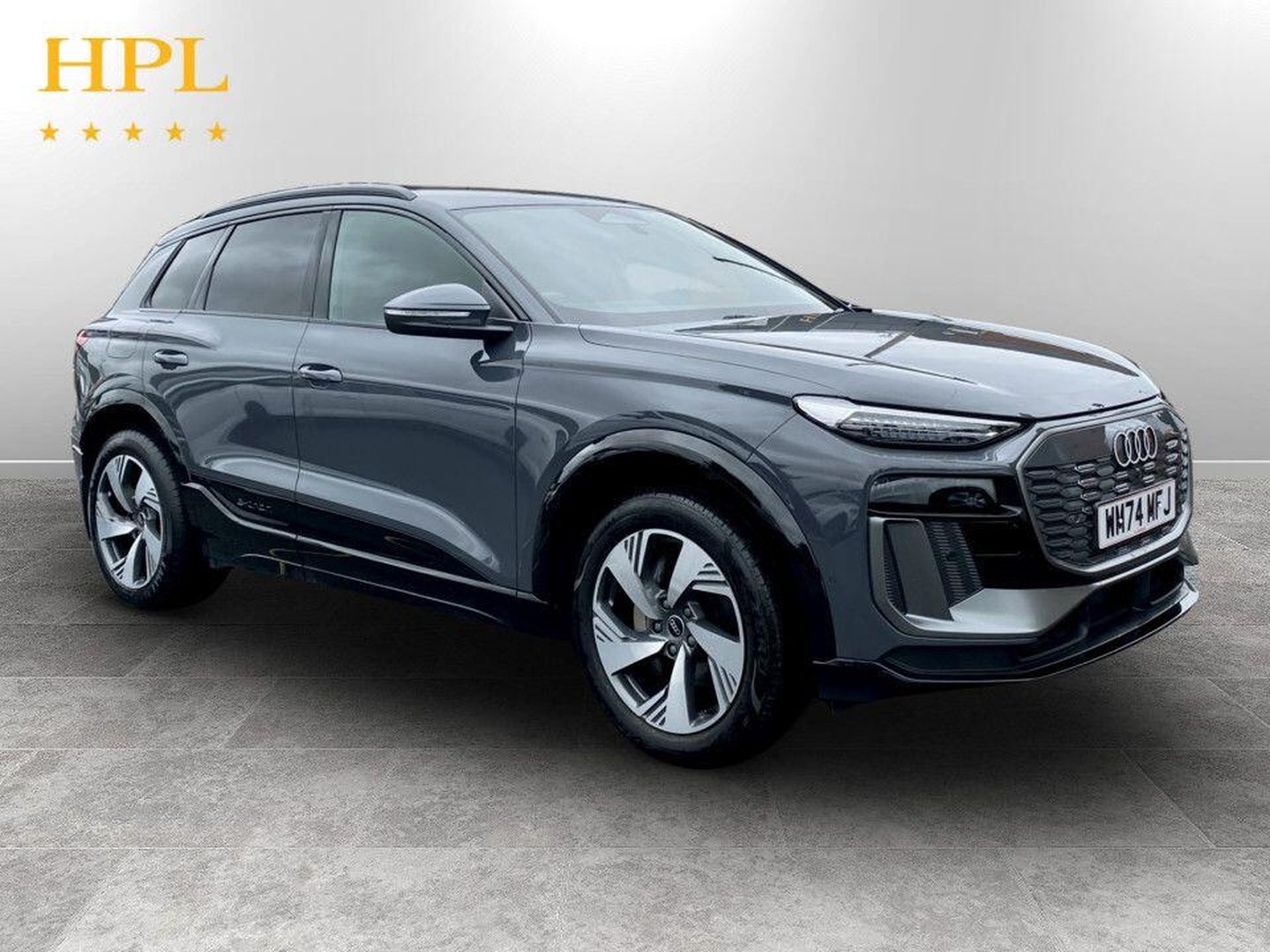 Audi Q6 listing photo