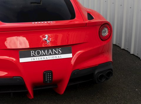 Ferrari F12 Berlinetta 22