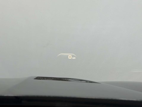 BMW M5 4.4 V8 Saloon 4dr Petrol Steptronic xDrive Euro 6 (s/s) (600 ps) 57