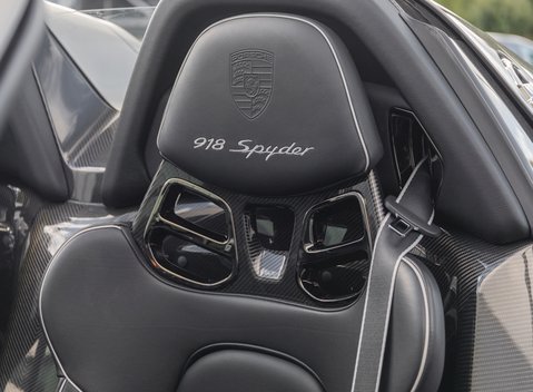 Porsche 918 Spyder 15