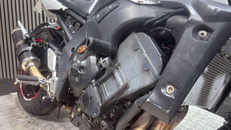 Yamaha FZ1 FAZER 1000 2010 37K GOOD RUNNING NAKED 1000CC PROJECT BIKE 17