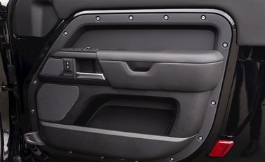 Land Rover Defender V8 20