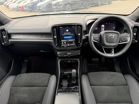 Volvo C40 Twin Recharge 78kWh Ultimate SUV 5dr Electric Auto AWD (408 ps) 32