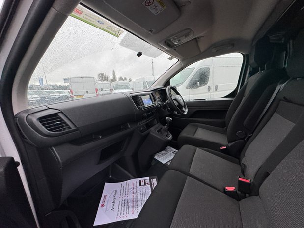 Toyota Proace SWB L1H1 [SOLD MM] Low Roof Active Air Con EURO 6 SELECT 12