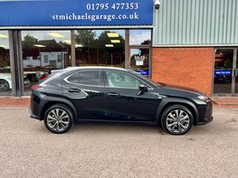 Lexus Ux 2.0 UX 250H F Sport Design 4x2 CVT 5dr 10