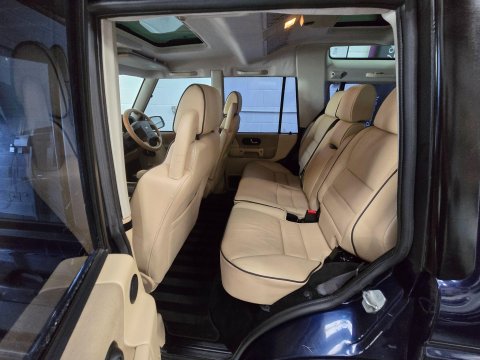 Land Rover Discovery 2.5 TD5 ES Premium Station Wagon 5dr Diesel Automatic (7 Seats) (284 g/km, 43