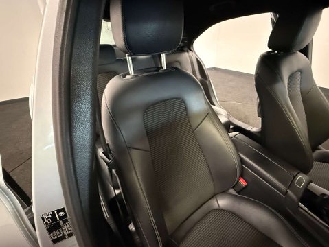 Mercedes-Benz A Class 1.3 A 200 Sport Auto 4dr 10