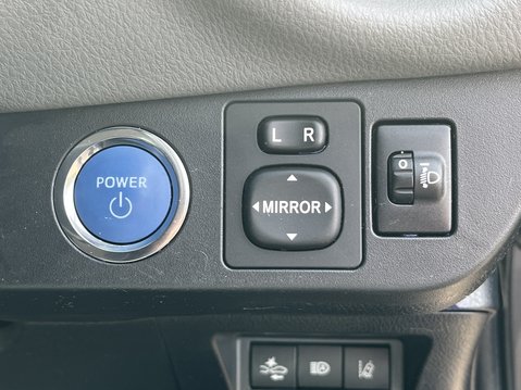 Toyota Yaris 1.5 Hybrid Icon Tech 5dr CVT 20
