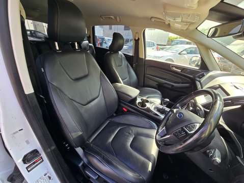 Ford S-Max ZETEC 11