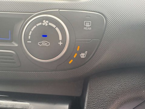Hyundai i10 1.2 i10 Premium SE Auto 5dr 17