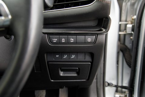 Mazda 3 GT SPORT MHEV 16