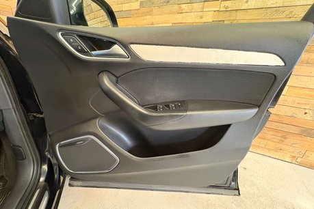 Audi Q3 2.0 TFSI S line SUV 5dr Petrol S Tronic quattro Euro 5 (s/s) (170 ps) 63