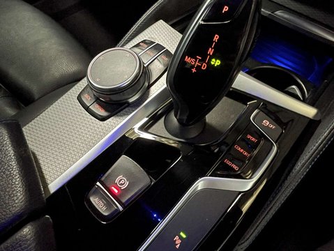 BMW 5 Series 3.0 530D xDrive M Sport Auto 4WD 4dr 29