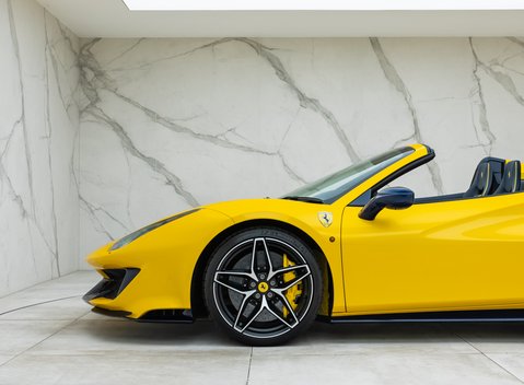 Ferrari 488 Pista Spider 54