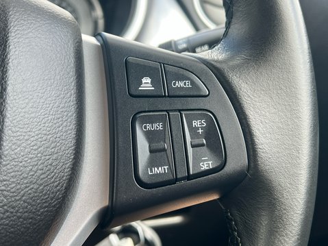 Suzuki Vitara SZ-T BOOSTERJET MHEV 37