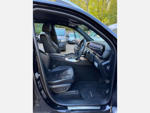 Mercedes-Benz GLE 2.0 GLE300d AMG Line (Premium) SUV 5dr Diesel G-Tronic 4MATIC Euro 6 (s/s) 28