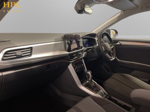 Volkswagen T-Roc 1.5 TSI Life SUV 5dr Petrol DSG Euro 6 (s/s) (150 ps) 15
