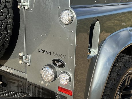 Land Rover Defender TD XS URBAN TRUCK CO 26